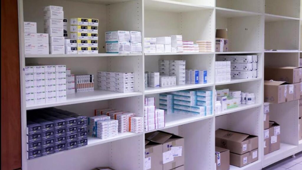 Φάρμακα 2,6 δισ. με κενά στους ελέγχους και στις απογραφές