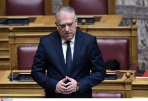 Θεοδωρικάκος: Εορταστικό πακέτο στα σούπερ μάρκετ – Ως το τέλος του χρόνου η συμφωνία μείωσης τιμών στο ράφι σε χιλιάδες κωδικούς