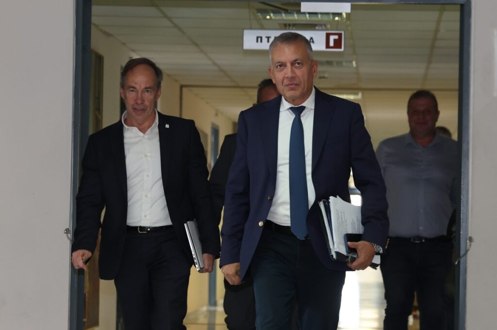 Βρούτσης: «Εκλογές άμεσα στην ΕΟΚ» – Δεν παραιτείται η διοίκηση της Ομοσπονδίας, τι δήλωσε ο Άγγελος Παπανικολάου