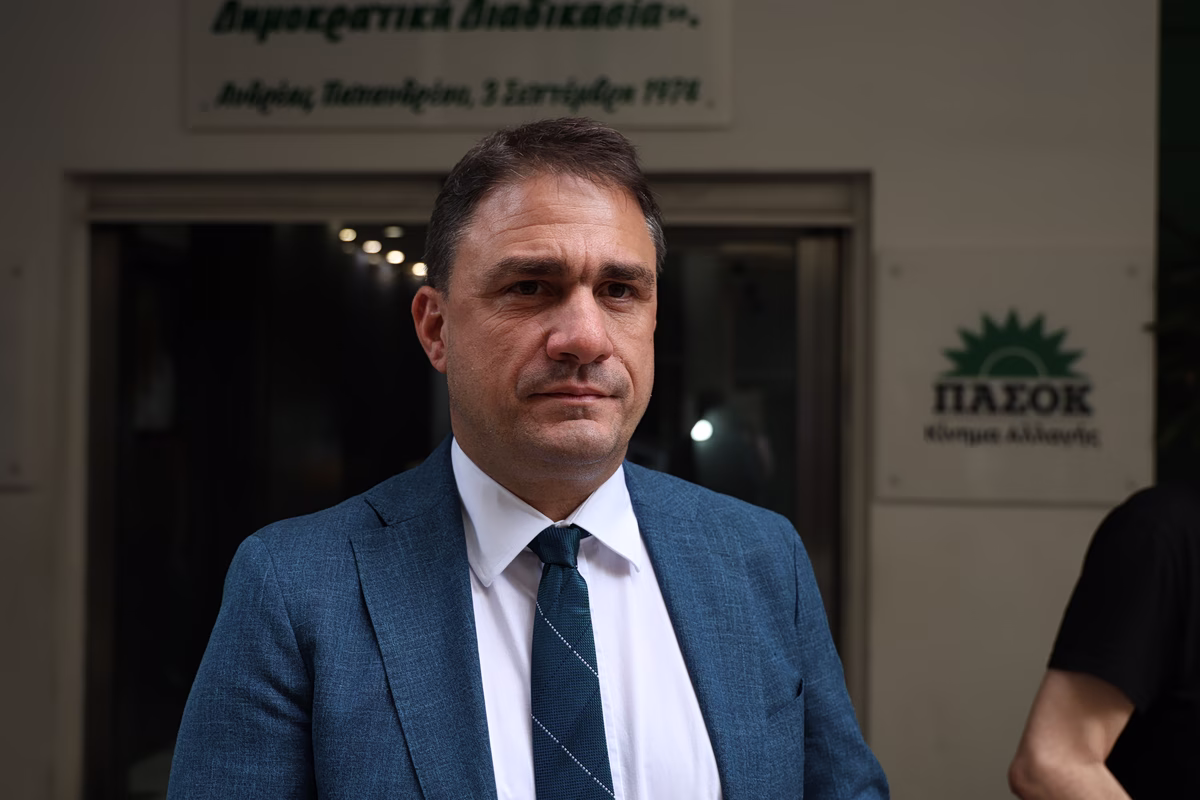 Τσουκαλάς: Εκατομμύρια φοροκλοπής έχουν επιβαρύνει τους Έλληνες – Η κυβέρνηση θα έπρεπε να σκύβει το κεφάλι