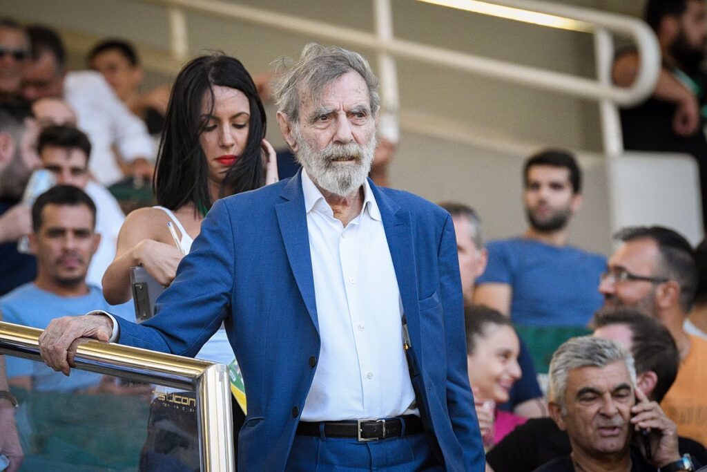 Γιώργος Βαρδινογιάννης: Σε στενό οικογενειακό κύκλο η εξόδιος ακουλουθία και η ταφή