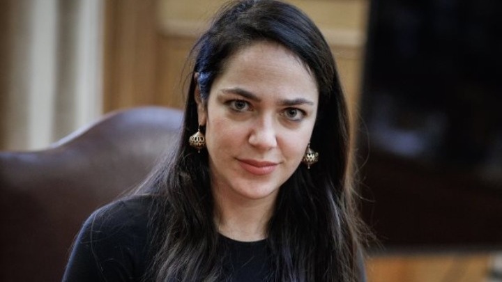 Μιχαηλίδου: Άνοιξε η πλατφόρμα για τη μετεγκατάσταση – 10.000 ευρώ σε πολίτες που θα εγκατασταθούν στην ακριτική Ελλάδα
