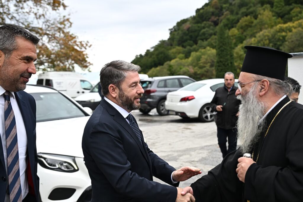 Ο Νίκος Ανδρουλάκης με τον Μητροπολίτη Δράμας: Τι είπαν για το μνημόνιο επιστροφής κειμηλίων από τη Βουλγαρία