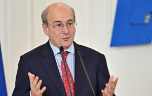 Κ. Χατζηδάκης: Προς νέο ιστορικό ρεκόρ ο ελληνικός τουρισμός το 2026 – Ποιες οι βασικές προτεραιότητές του