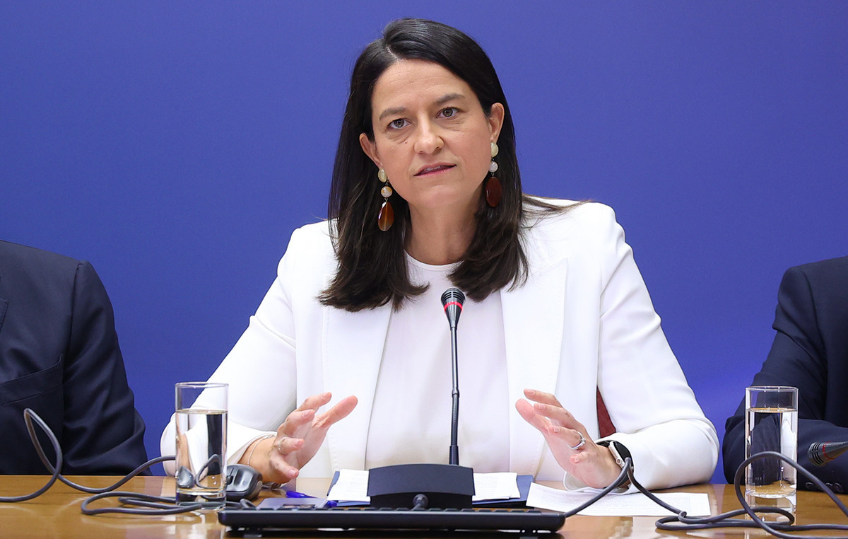 Νίκη Κεραμέως: Το επίδομα των 400 ευρώ τον Νοέμβριο και οι 500.000 νέοι δικαιούχοι στην Ψηφιακή Κάρτα Εργασίας