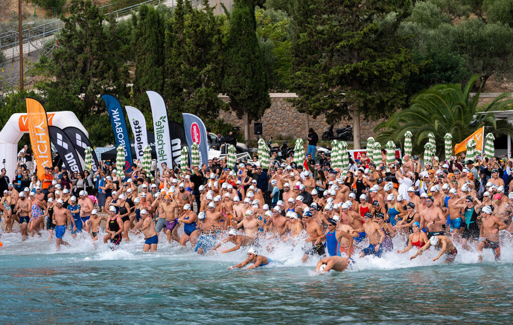15 χρόνια Spetses Mini Marathon: Οι Σπέτσες φόρεσαν τα γιορτινά τους