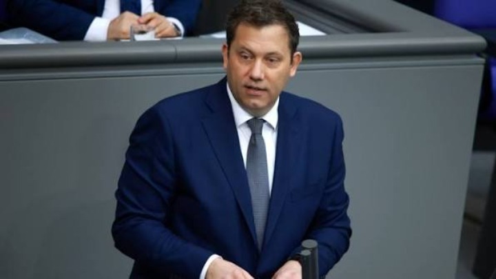 Γερμανός υπουργός Οικονομικών: Η υποστήριξη προς την Ουκρανία περιλαμβάνει προσδοκίες για μεταρρυθμίσεις